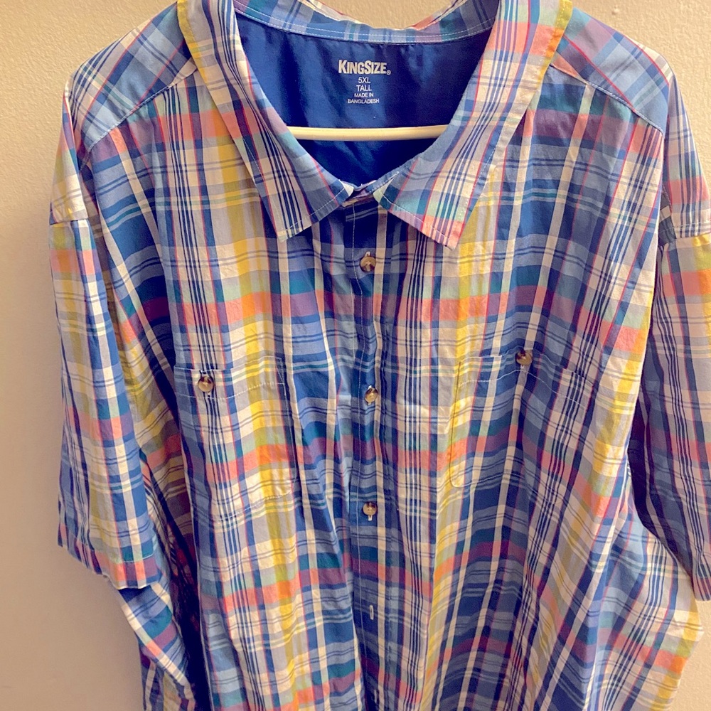King Size brand 5XLT short sleeve plaid shirt.